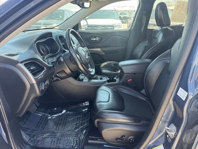 Used 2021 Jeep Cherokee Latitude Plus AWD/4WD image 9