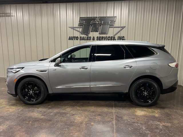 Used 2023 Buick Enclave Essence w/ Experience Buick Package image 3
