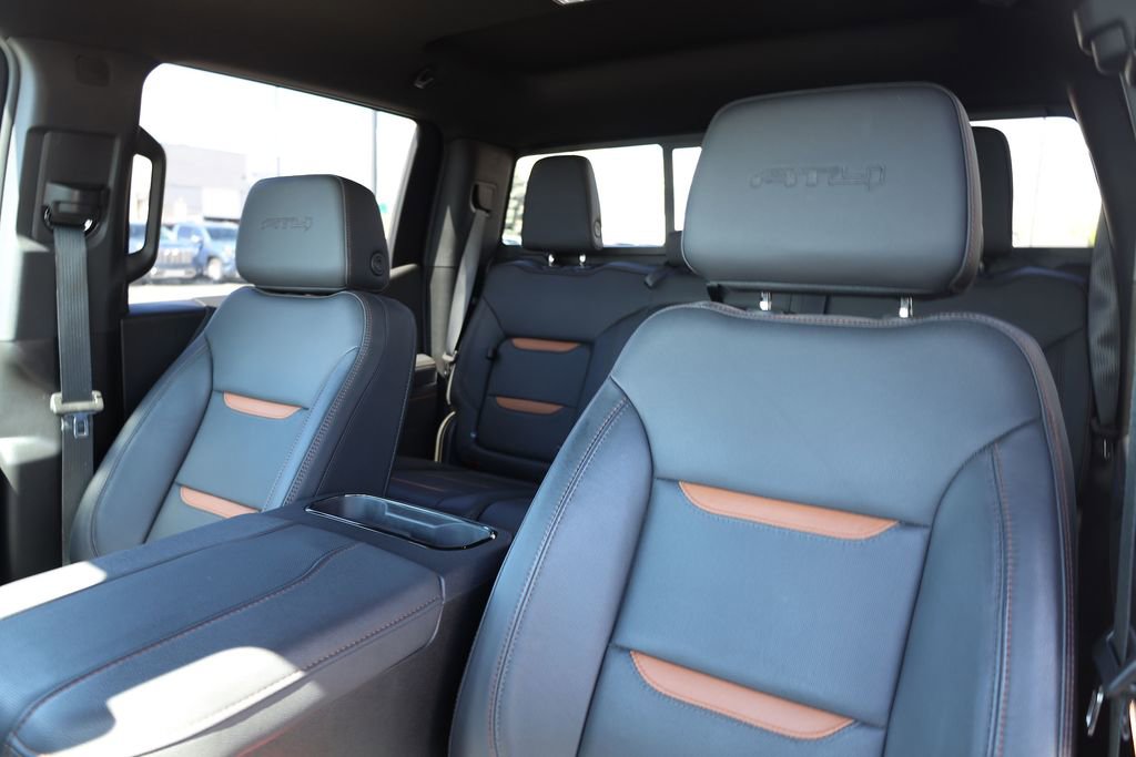 Used 2025 GMC Sierra 1500 AT4 w/ AT4 Premium Package AWD/4WD image 16