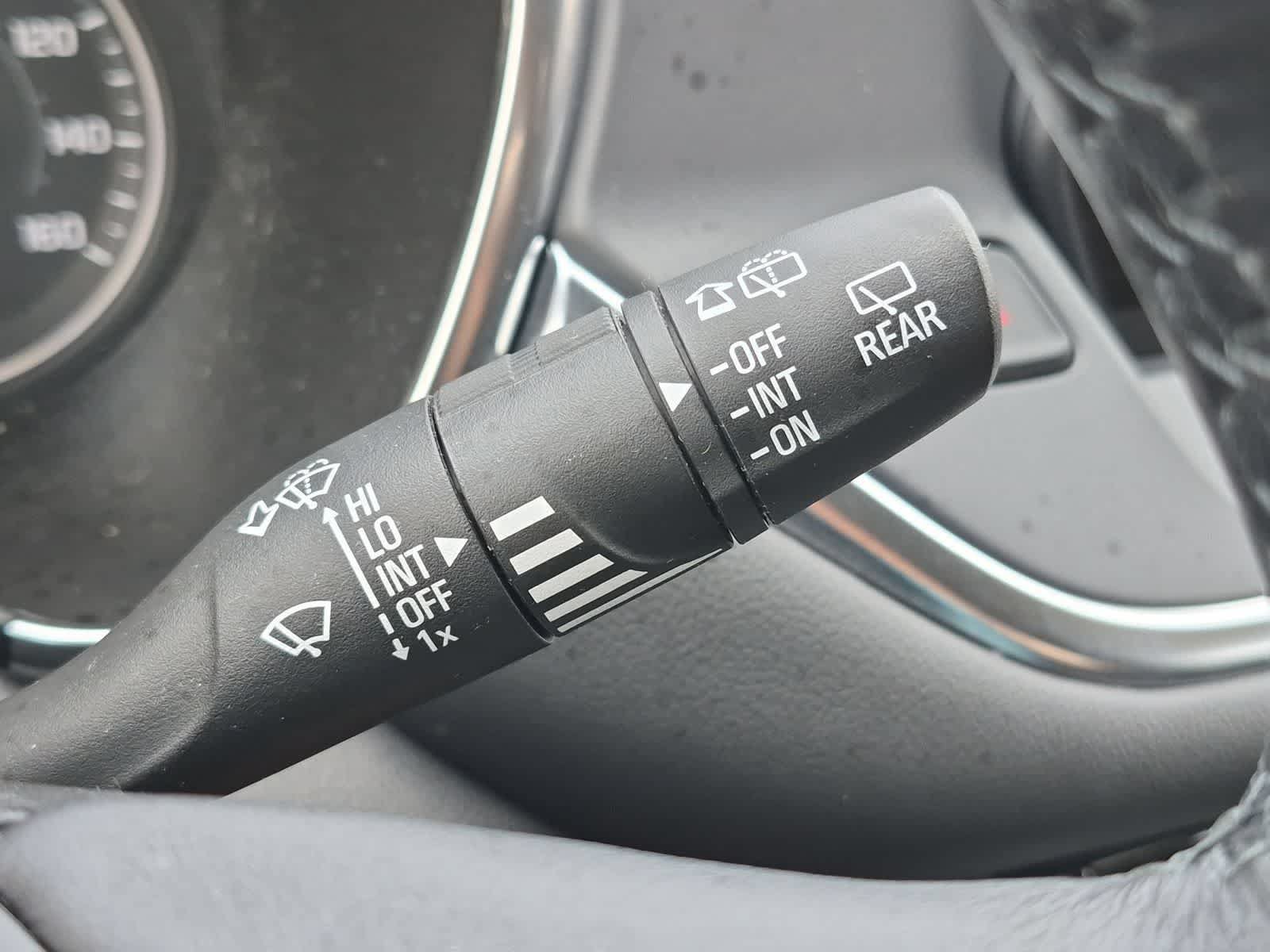 Used 2020 Chevrolet Blazer LT FWD image 25