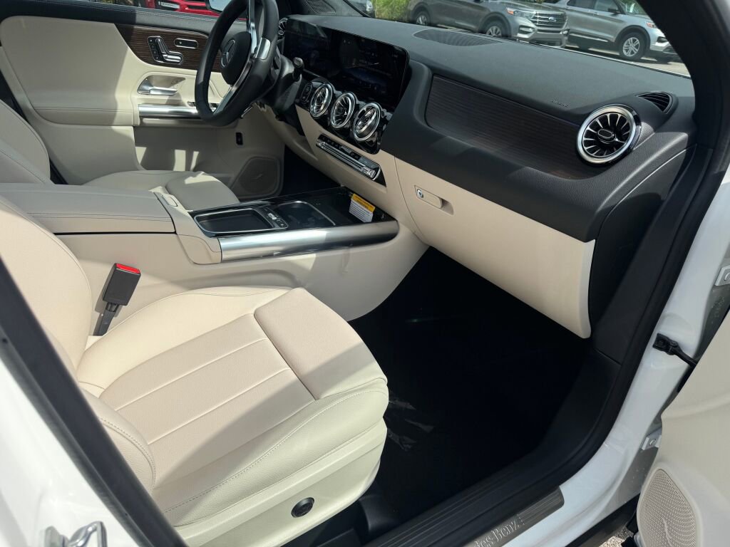 New 2026 Mercedes-Benz GLA 250 4MATIC image 21