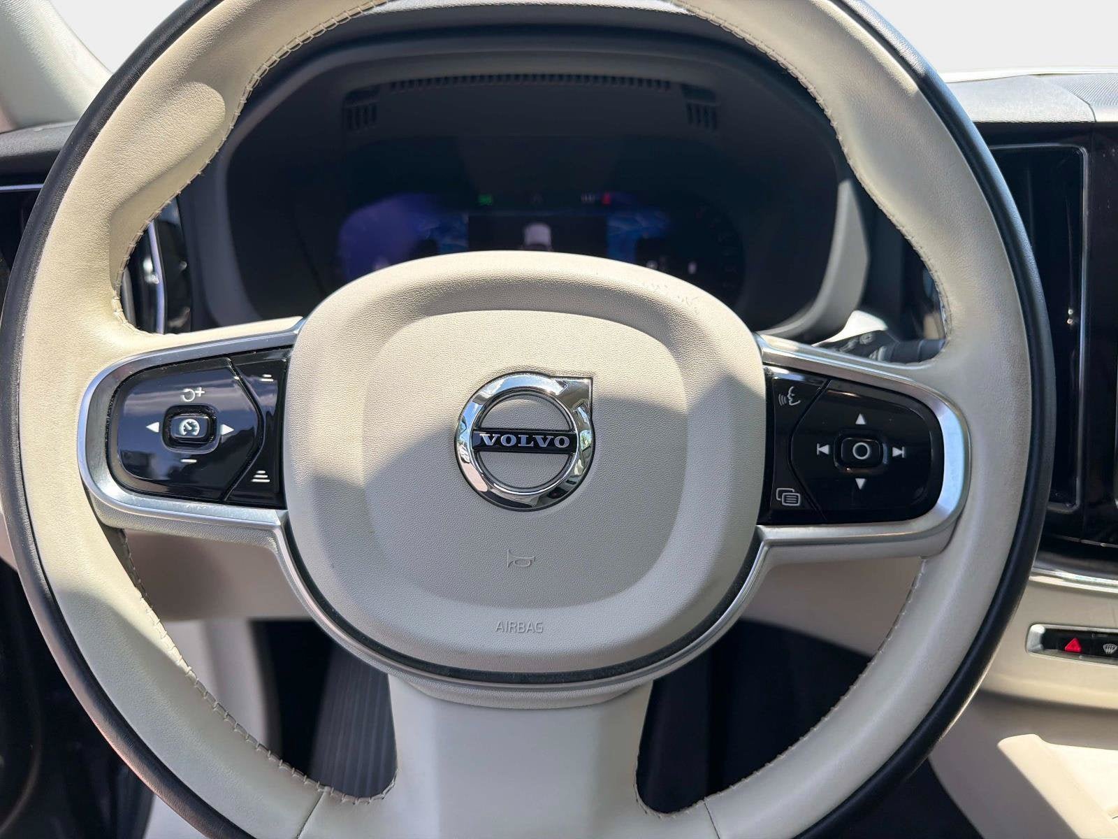 Certified 2024 Volvo XC60 B5 Core w/ Protection Package Premier AWD/4WD image 28