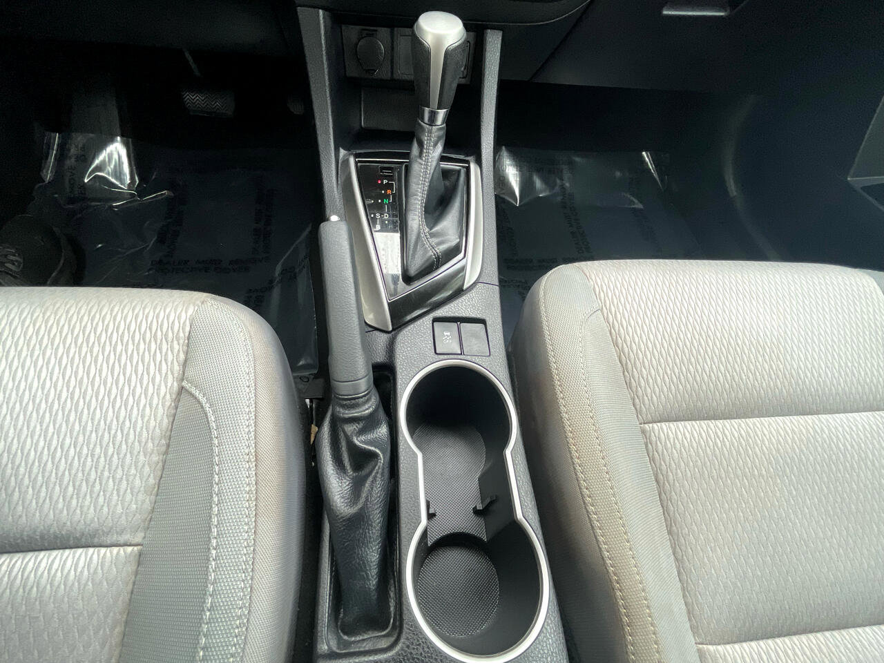 Used 2014 Toyota Corolla LE Premium image 29