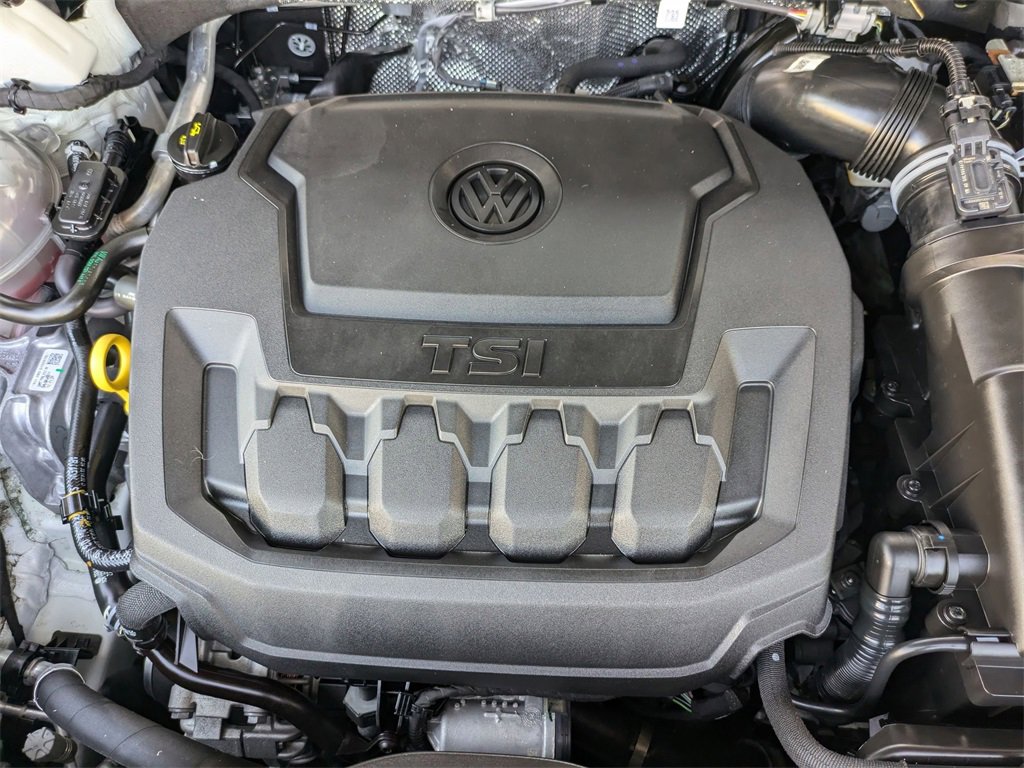 Used 2024 Volkswagen Tiguan SE image 34