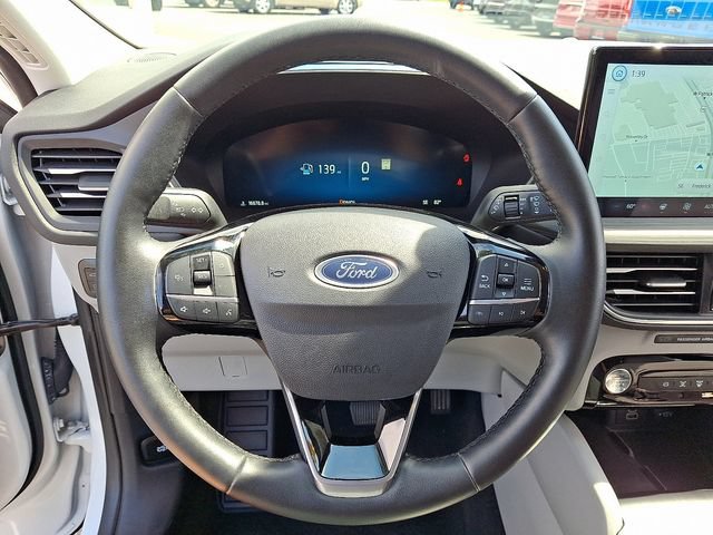Certified 2025 Ford Escape Platinum AWD/4WD image 19