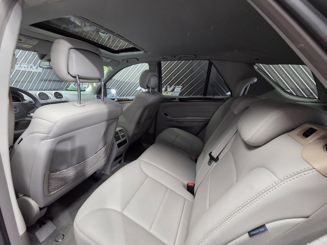 Used 2010 Mercedes-Benz ML 350 2WD image 28