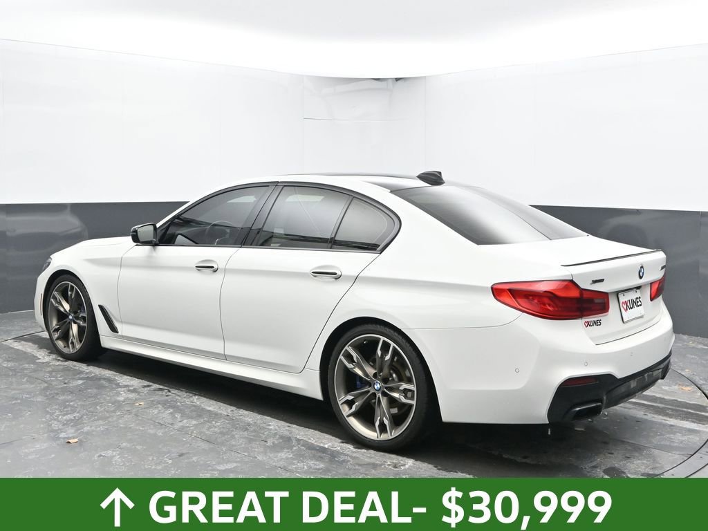 Used 2018 BMW M550i xDrive image 9