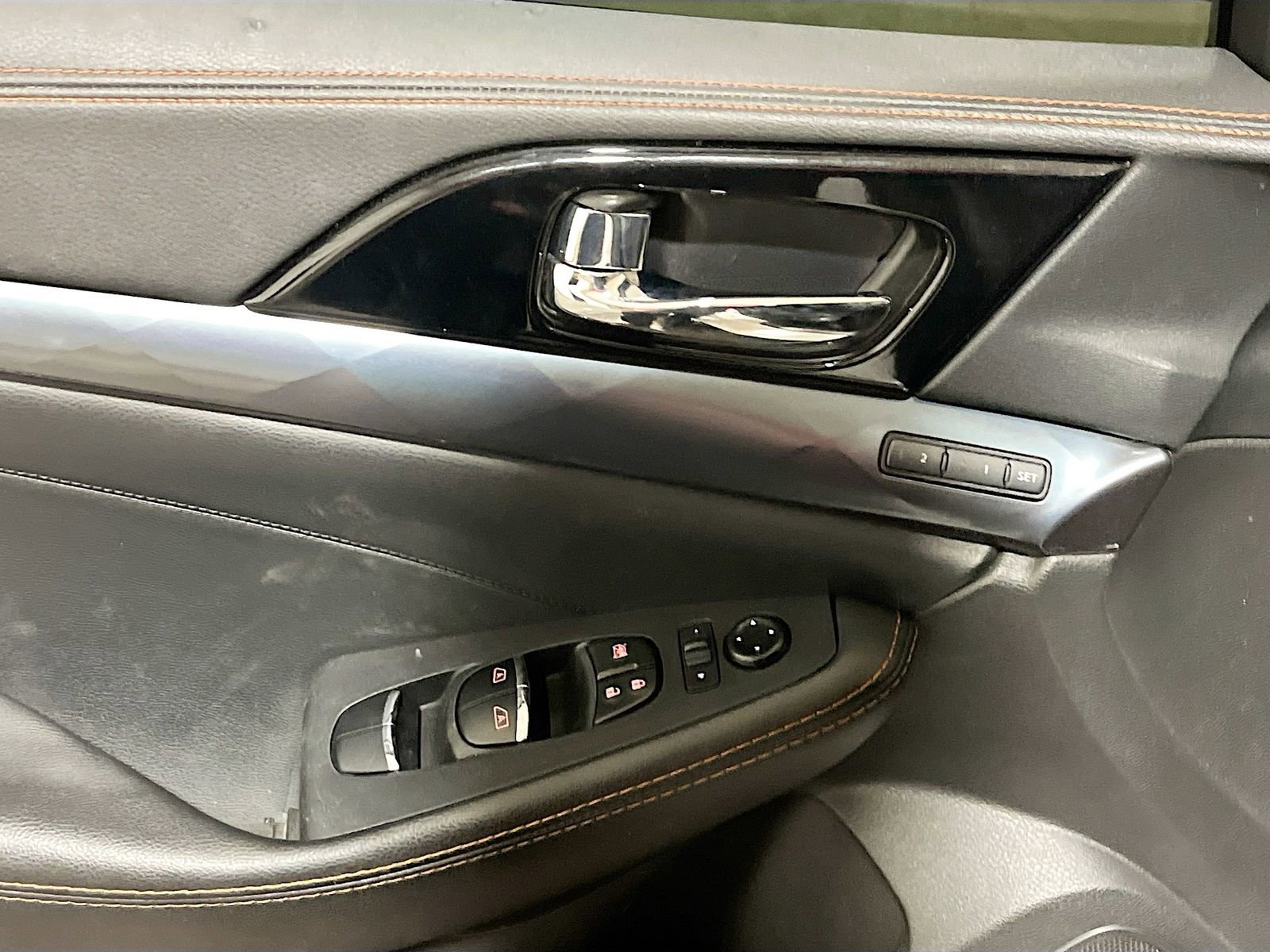 Used 2023 Nissan Maxima SR w/ Sport Mat Group image 18