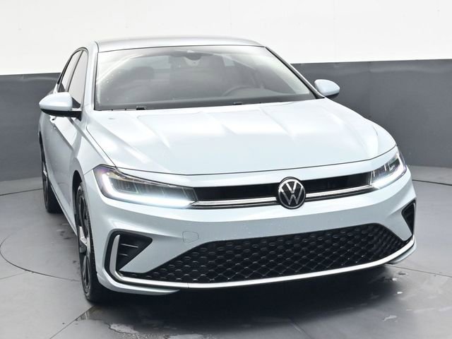 Used 2025 Volkswagen Jetta SE image 10