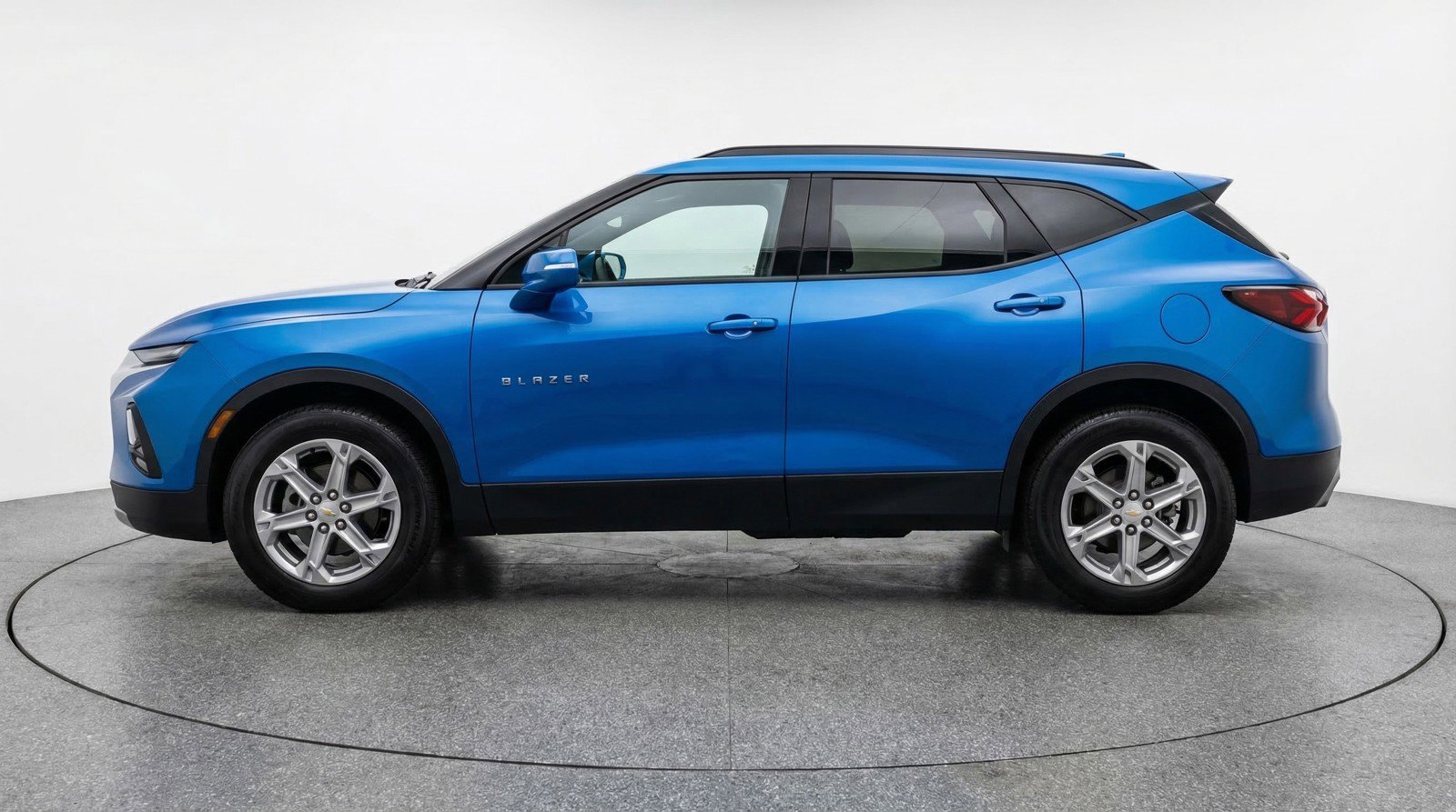 Used 2025 Chevrolet Blazer LT image 5