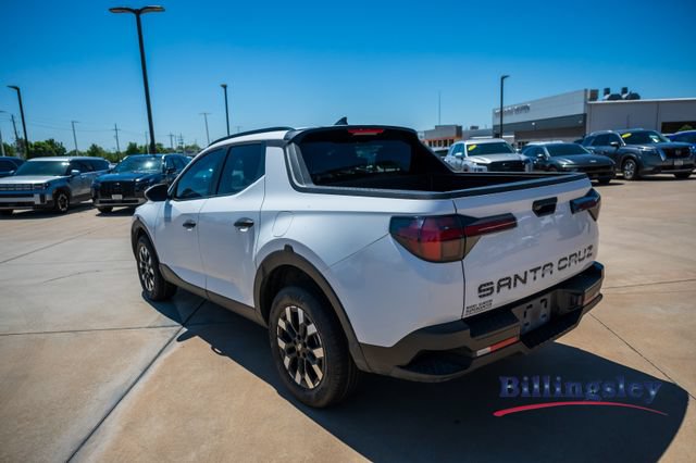 Used 2025 Hyundai Santa Cruz SEL FWD image 3