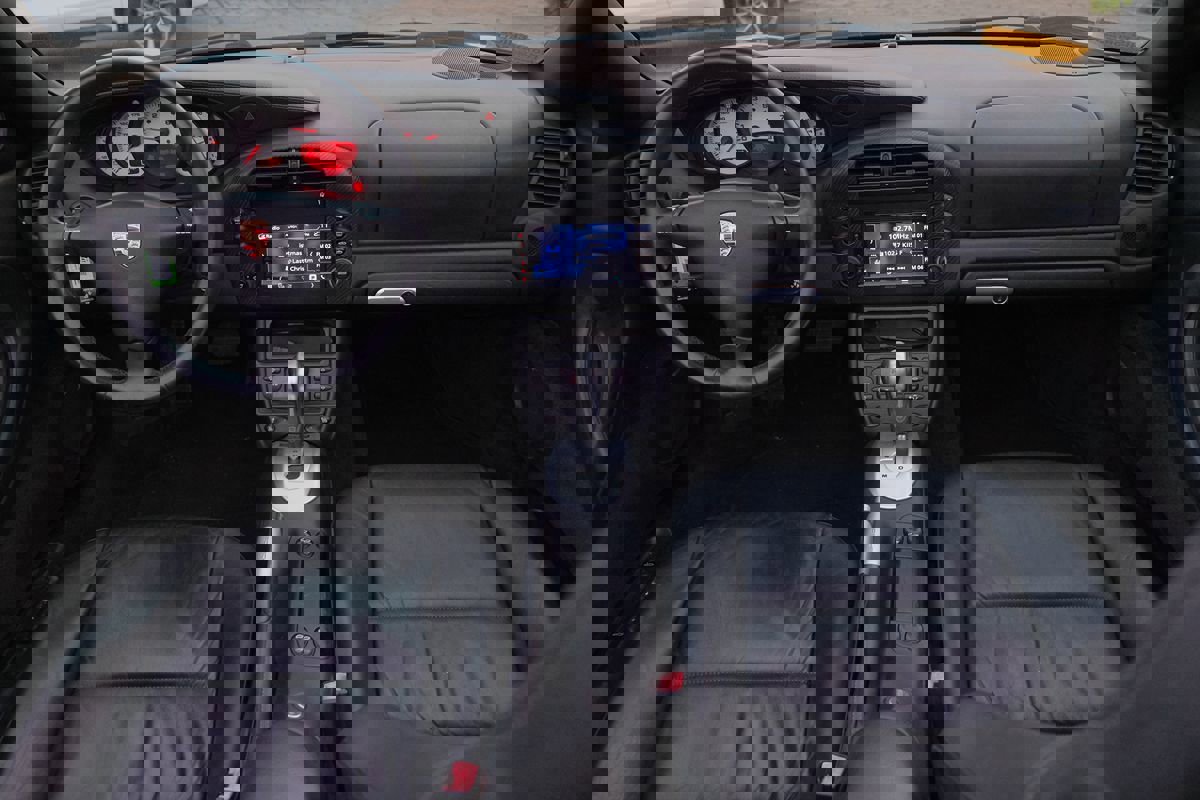 Used 2004 Porsche 911 Carrera 4S image 16