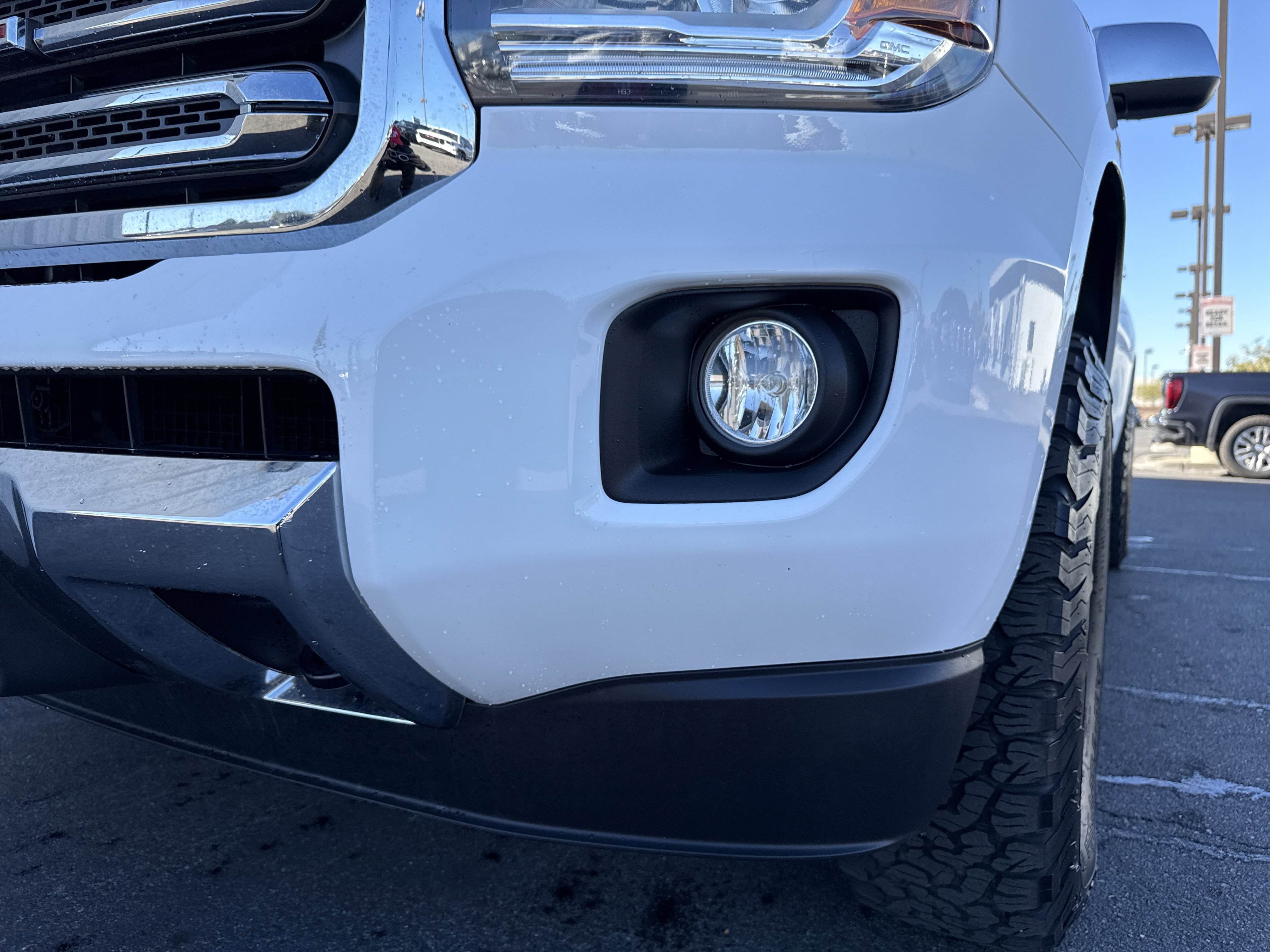 Used 2017 GMC Canyon SLT w/ Driver Alert Package image 8