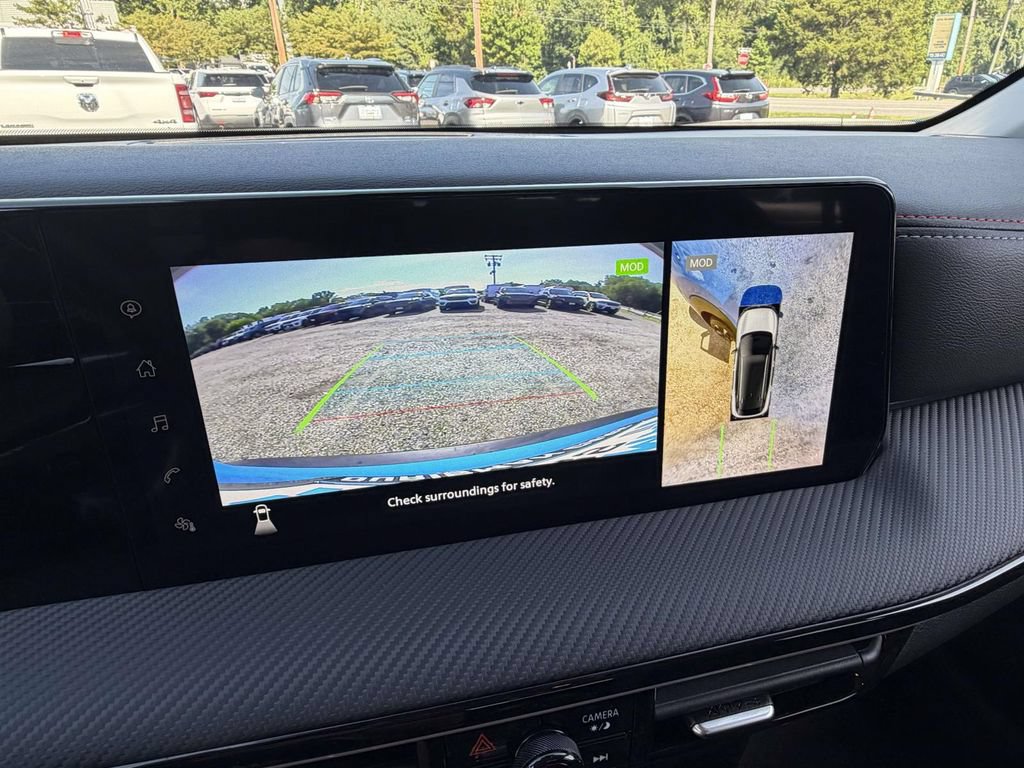 Used 2025 Nissan Kicks SR w/ Illumination Package AWD/4WD image 18