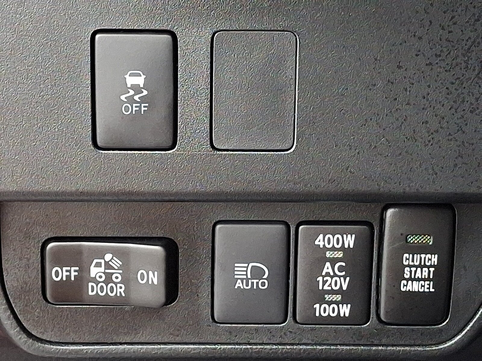 Used 2022 Toyota Tacoma TRD Off-Road AWD/4WD image 24