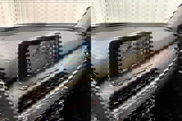 Used 2021 Kia Telluride SX w/ SX Prestige Package image 28