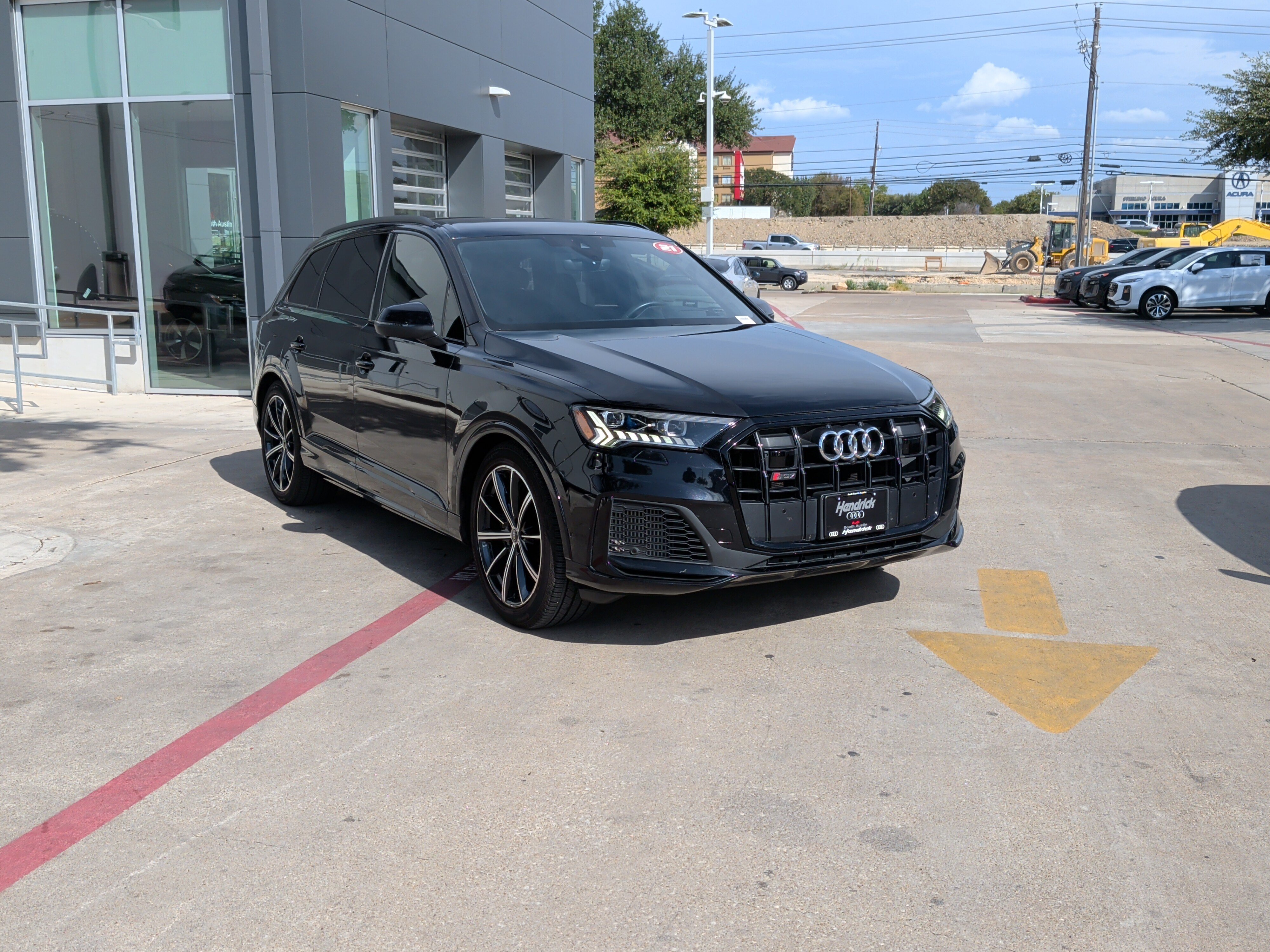 Used 2021 Audi SQ7 Prestige AWD/4WD image 2