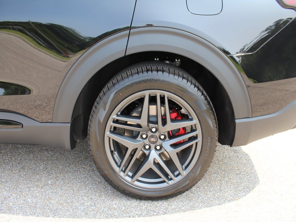 New 2025 Ford Explorer ST-Line w/ Premium Package image 27