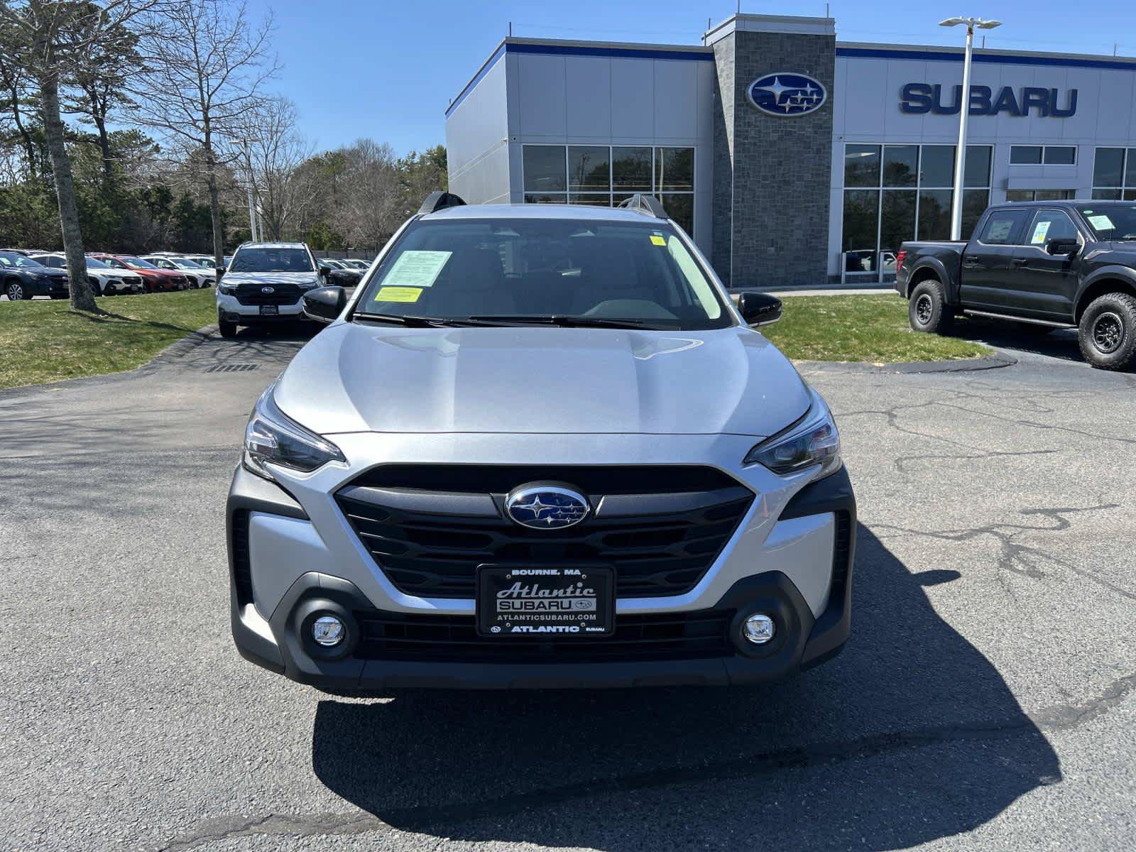 Used 2025 Subaru Outback Premium AWD/4WD image 5