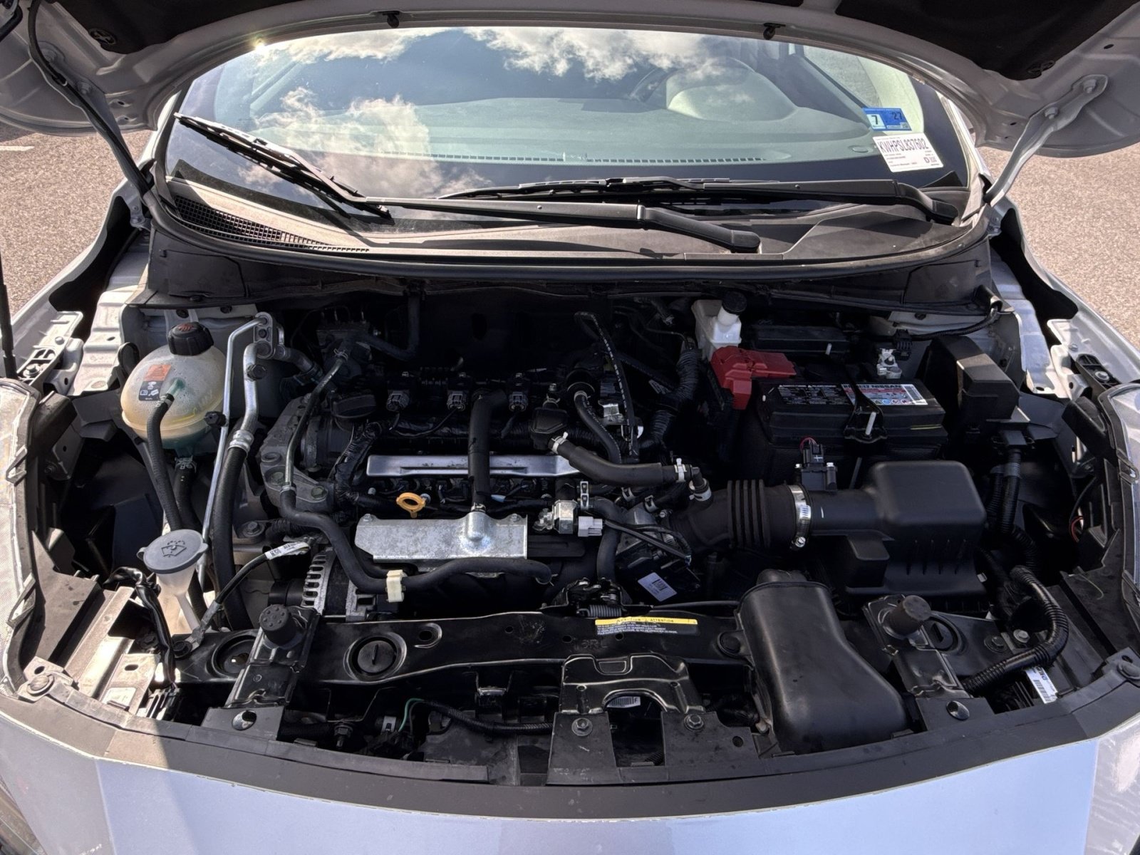 Used 2025 Nissan Versa SV FWD image 29