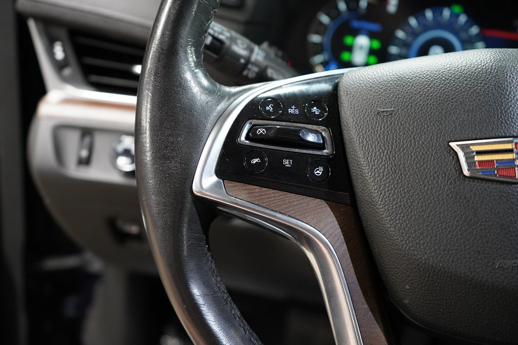 Used 2020 Cadillac Escalade Premium Luxury RWD image 34