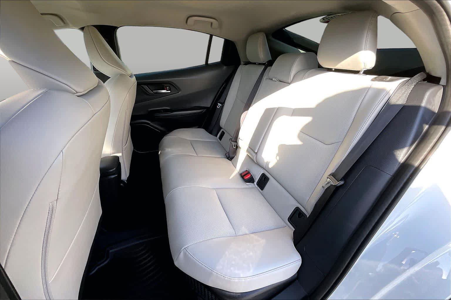 Certified 2026 Toyota Prius XLE FWD image 20