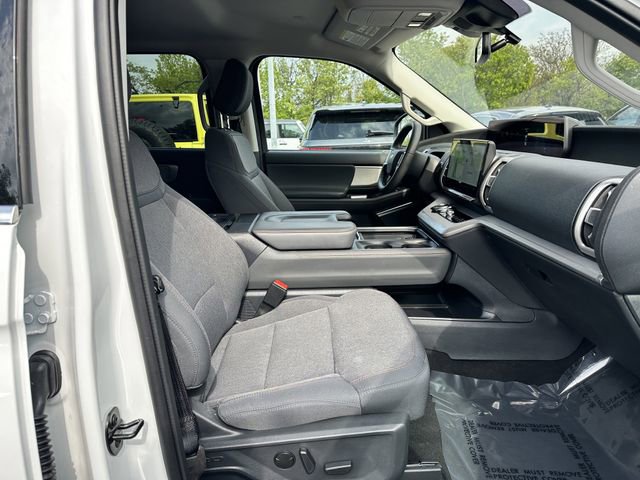Certified 2025 Ford Expedition Active AWD/4WD image 32