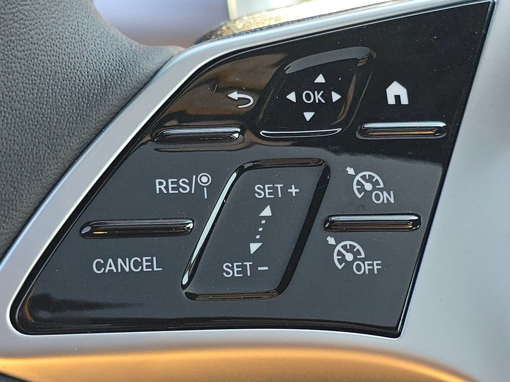 New 2026 Mercedes-Benz GLB 250 4MATIC image 33