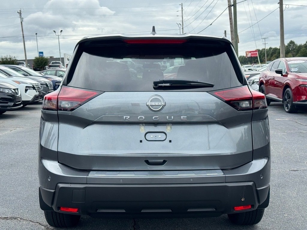 New 2026 Nissan Rogue SV image 4