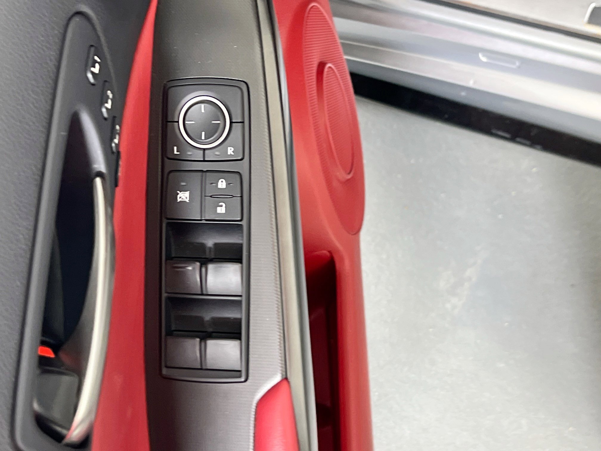 Used 2022 Lexus IS 350 F Sport image 17