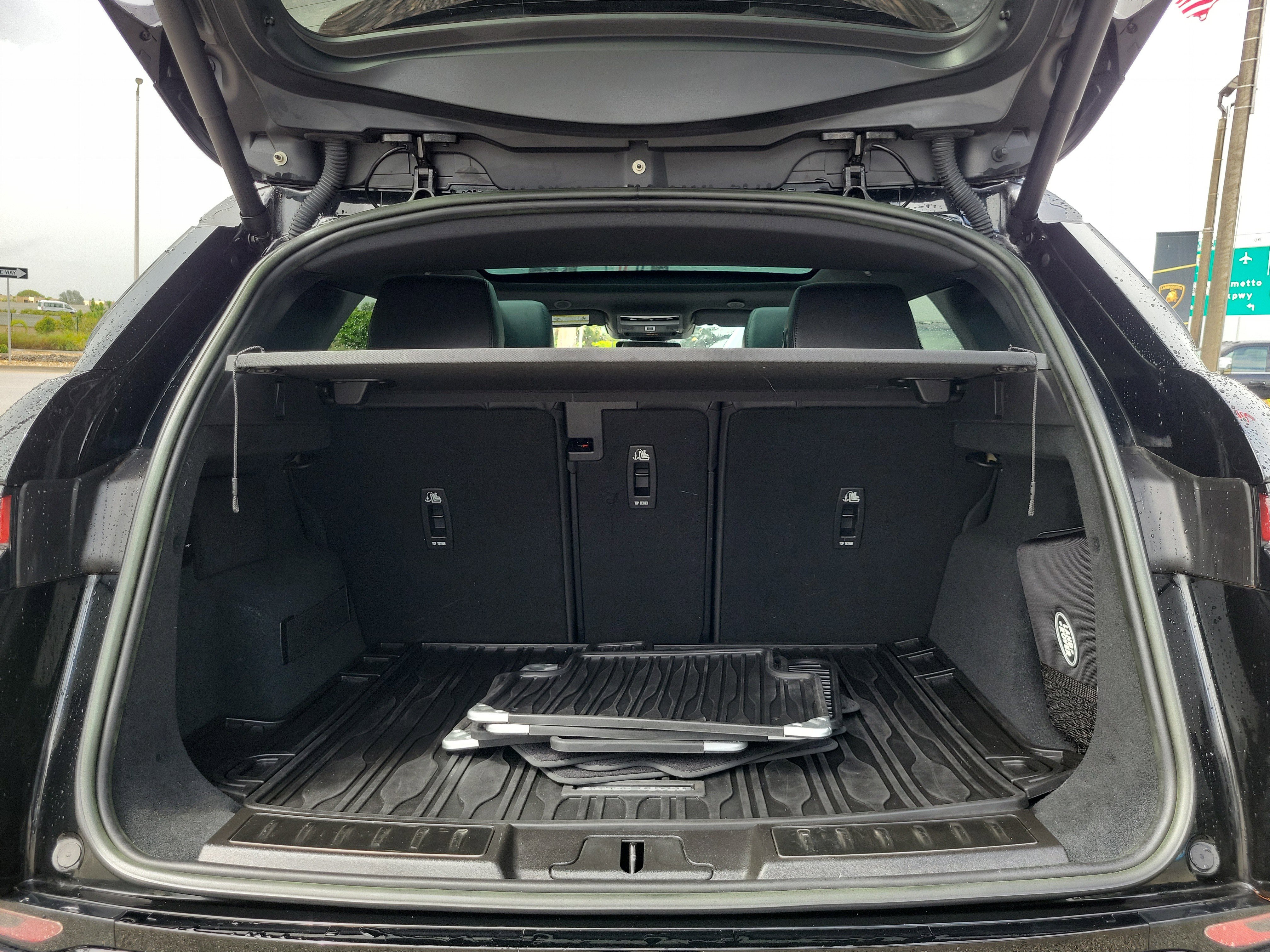 Used 2023 Land Rover Range Rover Evoque R-Dynamic SE image 17