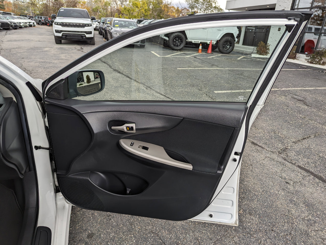 Used 2012 Toyota Corolla S image 20