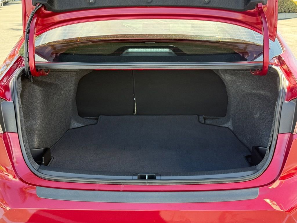 Certified 2025 Toyota Corolla SE image 17