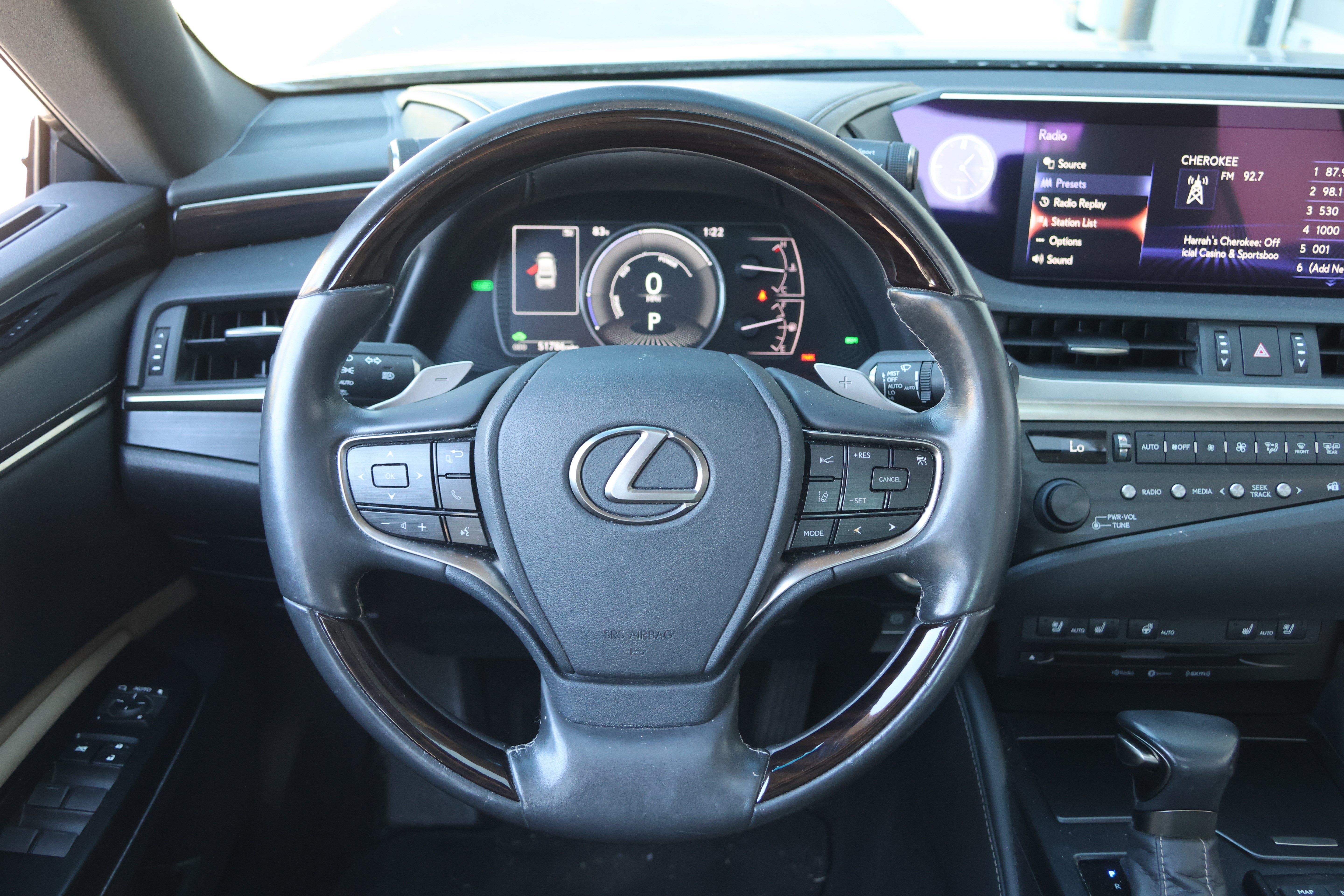 Used 2020 Lexus ES 300h w/ Premium Package FWD image 26