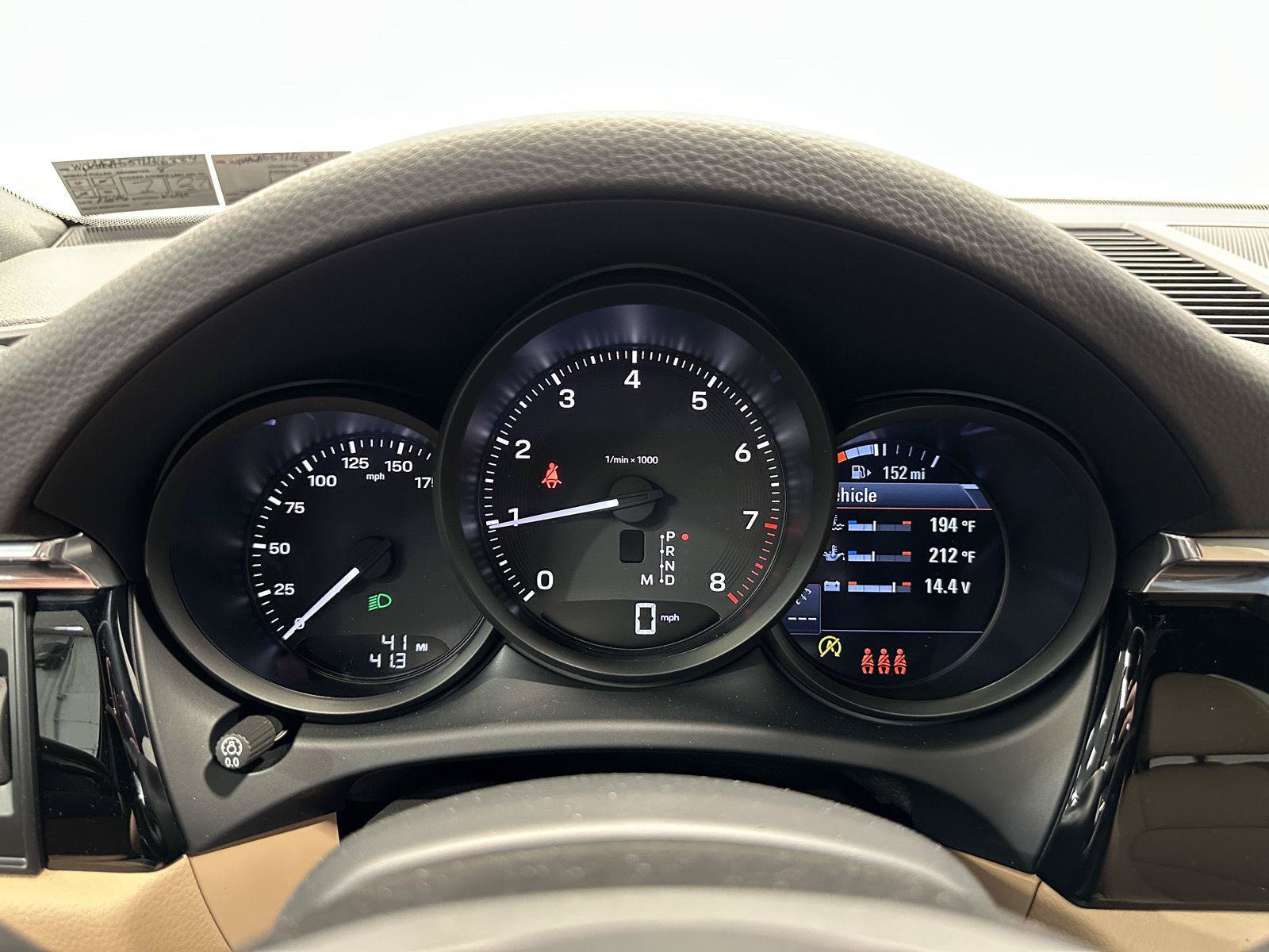 New 2026 Porsche Macan AWD/4WD image 24