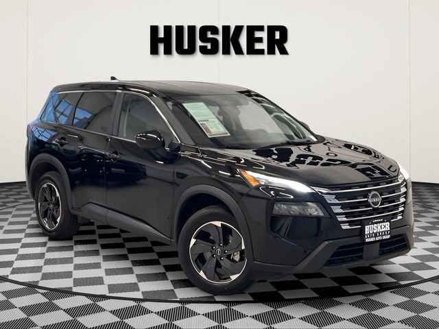 Used 2025 Nissan Rogue SV AWD/4WD image 1