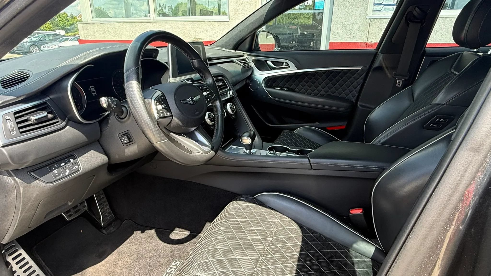 Used 2019 Genesis G70 2.0T Advanced w/ Sport Package AWD/4WD image 10