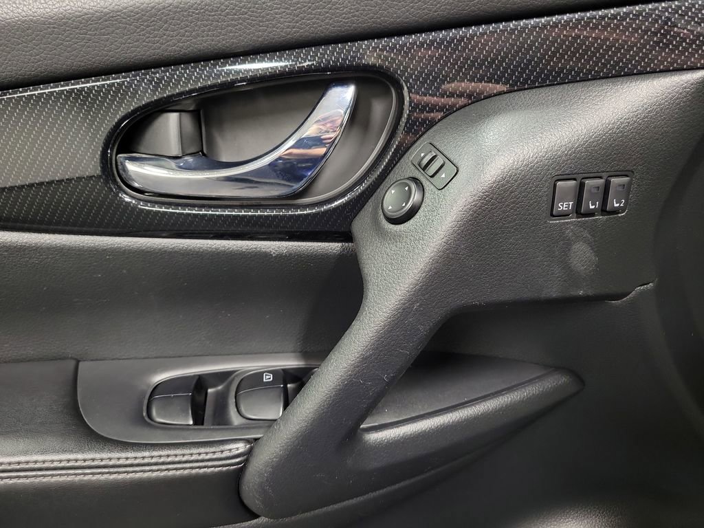 Used 2020 Nissan Rogue SL w/ Premium Package image 21