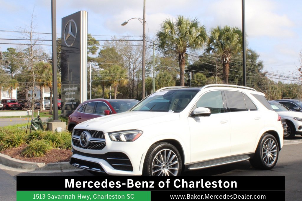 Used 2022 Mercedes-Benz GLE 450 4MATIC w/ AMG Line Exterior image 1