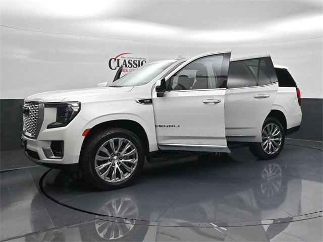 Used 2021 GMC Yukon Denali w/ LPO, Illumination Package image 33
