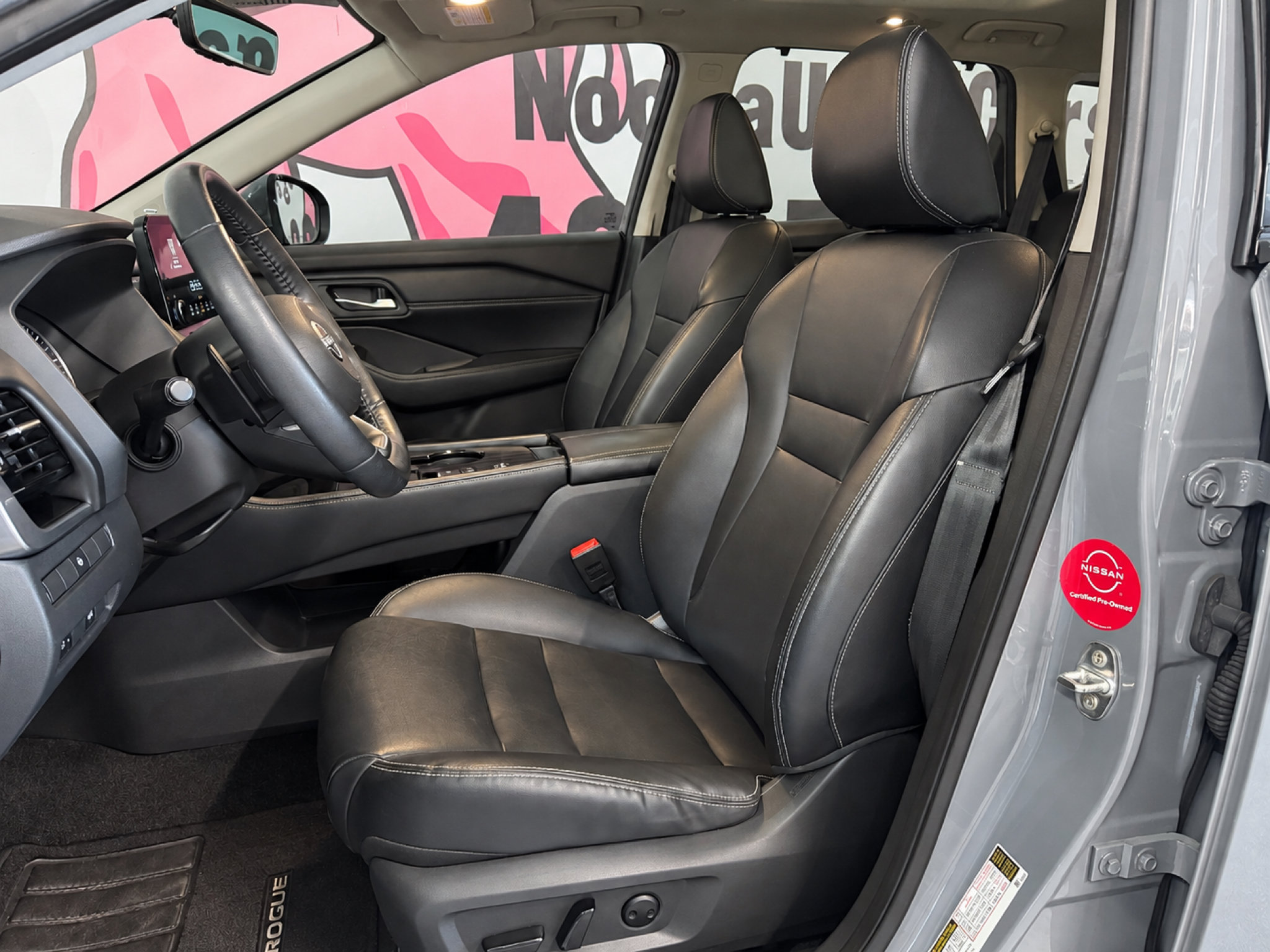 Used 2023 Nissan Rogue SL w/ SL Premium Package FWD image 16