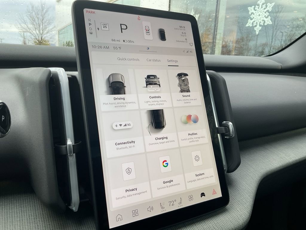 New 2026 Volvo EX30 Cross Country Ultra w/ Protection Package Premier image 26