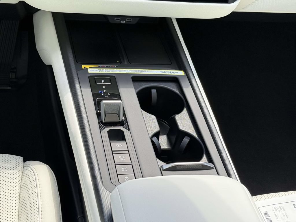 New 2026 Lexus ES 350h AWD w/ Cold Area Package image 15