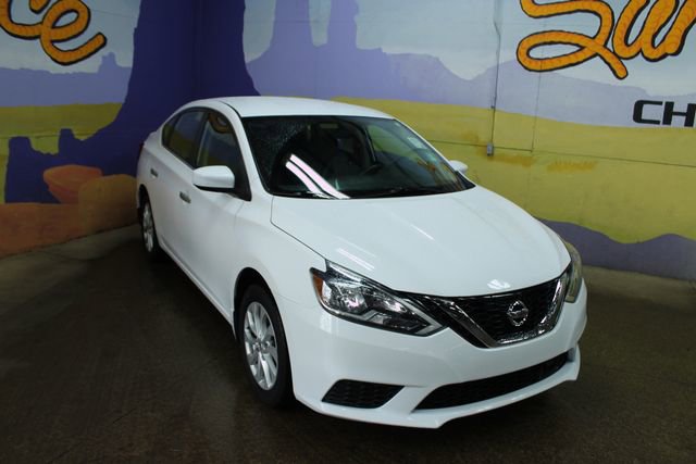 Used 2018 Nissan Sentra SV image 2