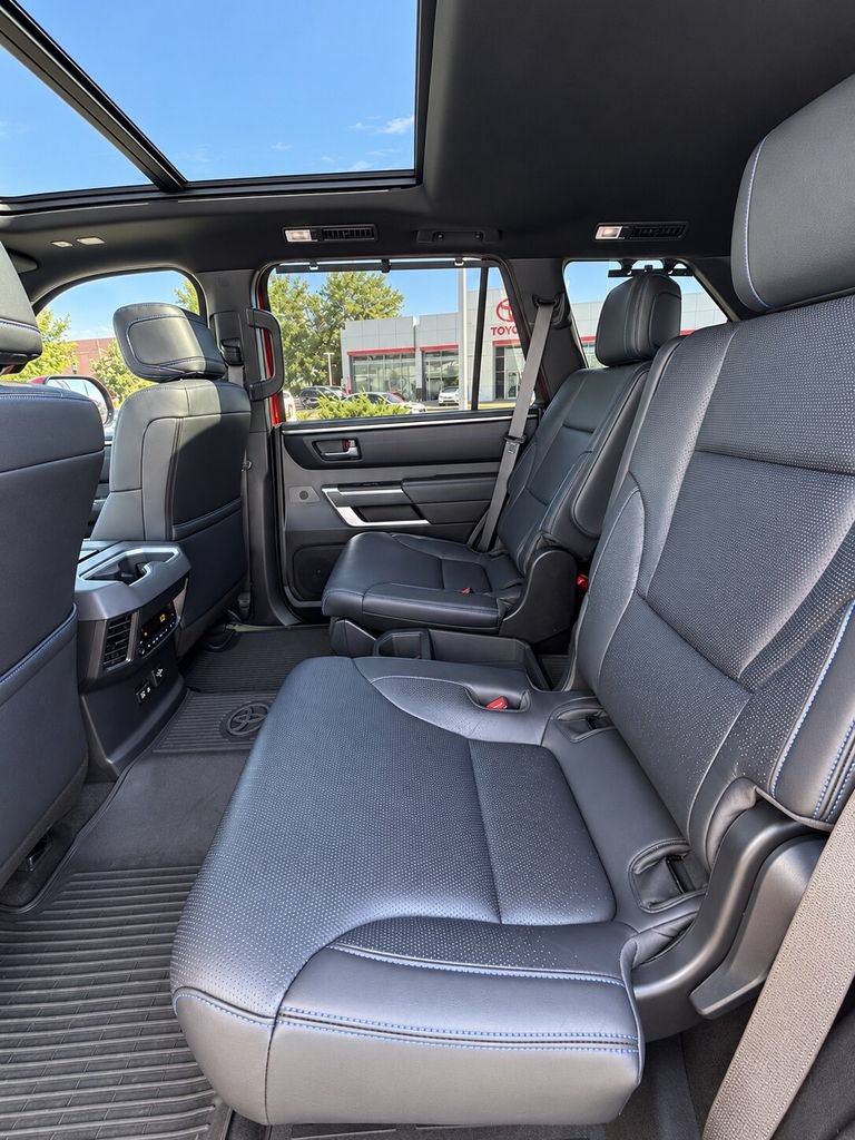 Used 2025 Toyota Sequoia Platinum AWD/4WD image 19