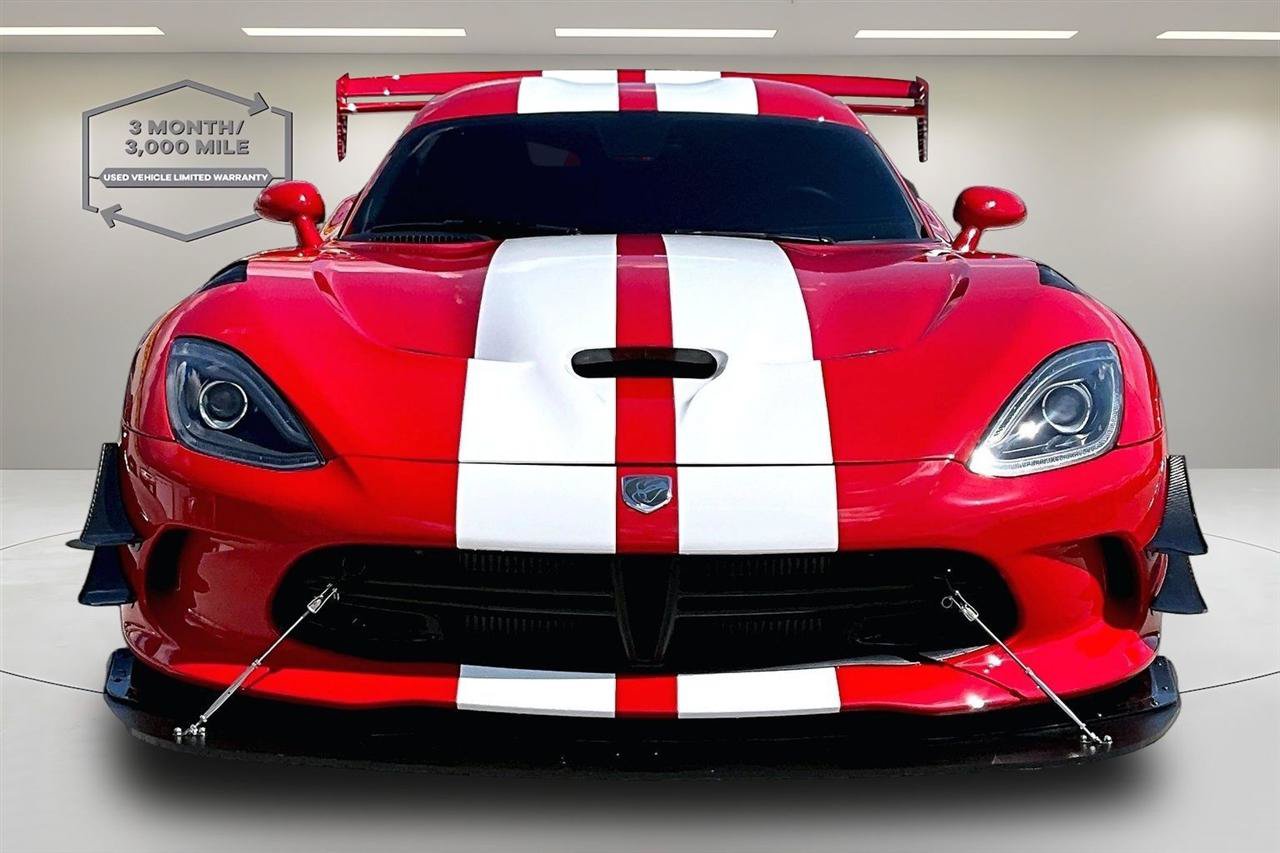 Used 2017 Dodge Viper GTC w/ GTS Interior Package RWD image 2