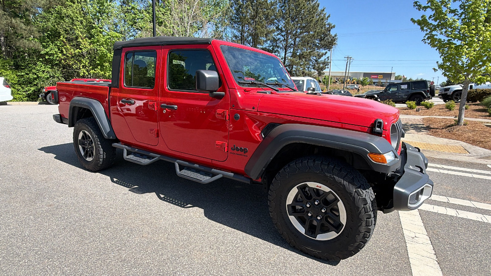 Used 2025 Jeep Gladiator Sport AWD/4WD image 5