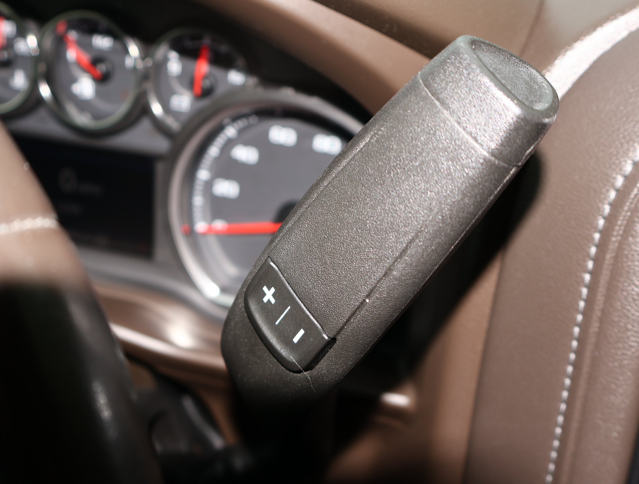 Used 2022 Chevrolet Silverado 1500 RST AWD/4WD image 16