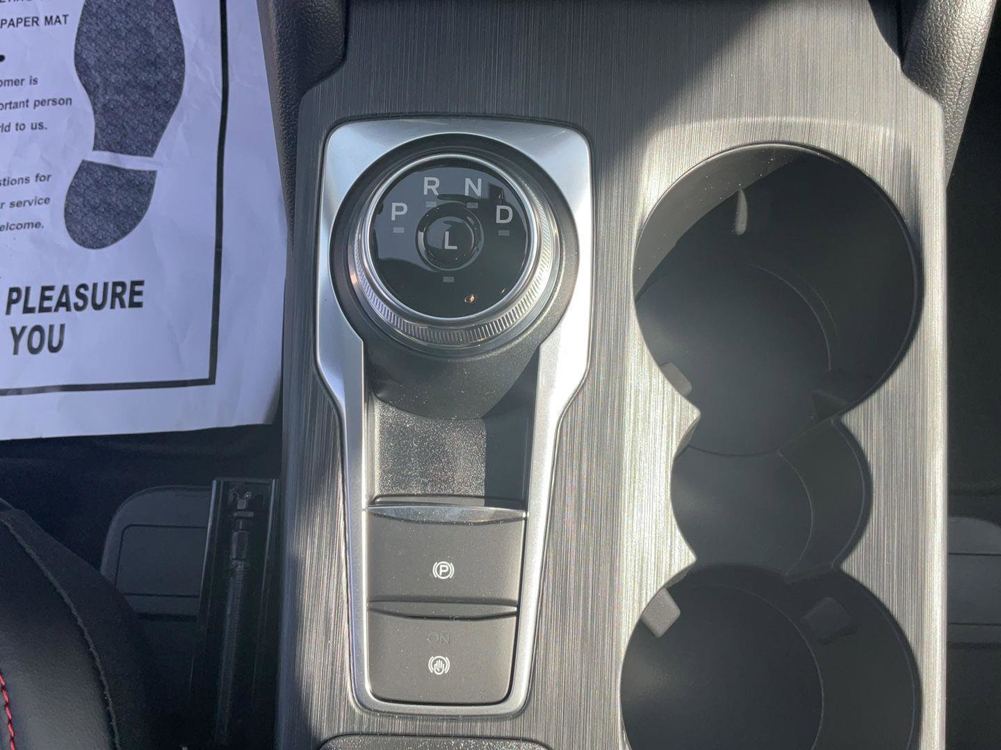 New 2025 Ford Escape ST-Line w/ Tech Pack #1 image 17