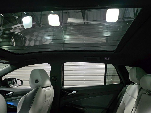 Used 2021 Volkswagen ID.4 Pro S image 17